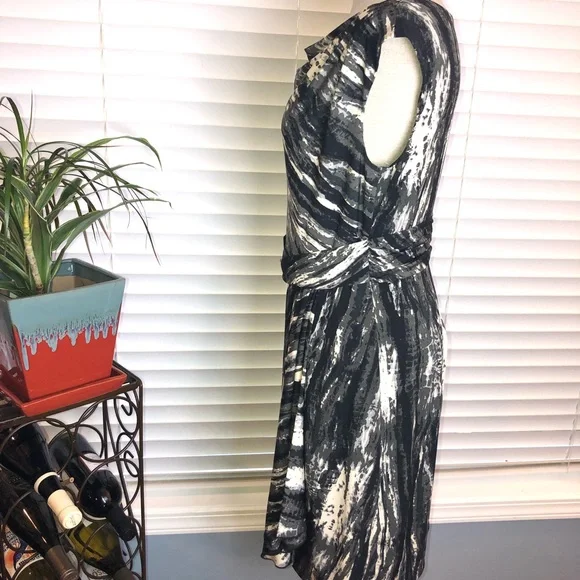 Suzi Chin for Maggie Boutique dress. Size 10 - Picture 5 of 8